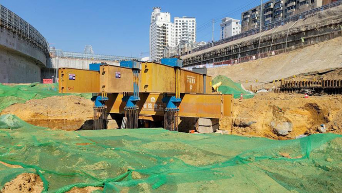 沈阳恒隆市府广场桩基检测.jpg